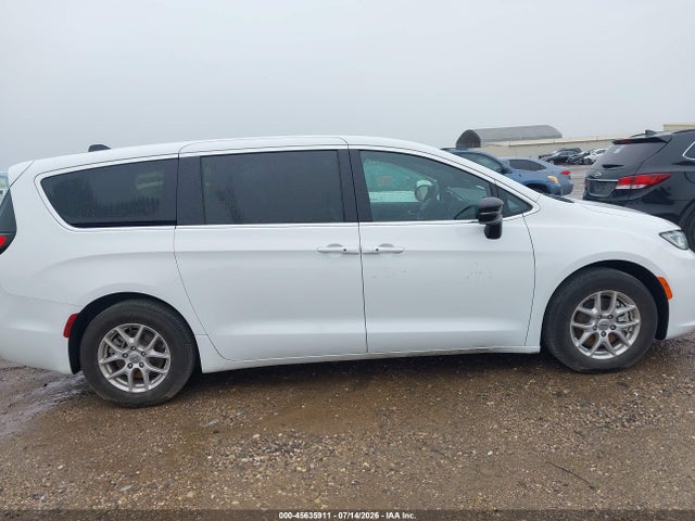 Chrysler Pacifica Select 2025 2C4RC1BG8SR518638 Image 13
