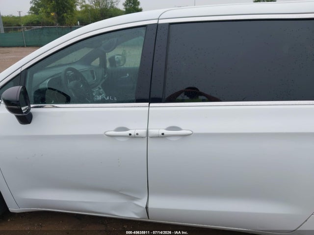Chrysler Pacifica Select 2025 2C4RC1BG8SR518638 Image 14