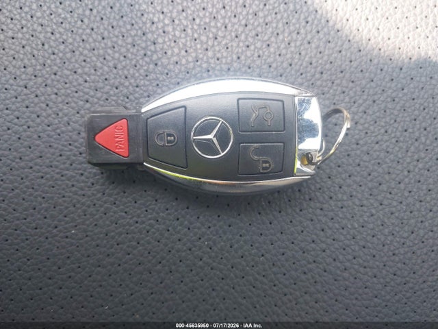 Продажа на аукционе авто 2011 Mercedes-benz C 300 Luxury 4matic/sport 4matic, vin: WDDGF8BB8BR143017, номер лота: 45635950