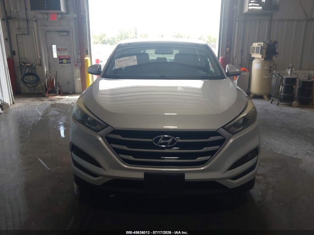 KM8J23A41JU656215 Hyundai TUCSON SE