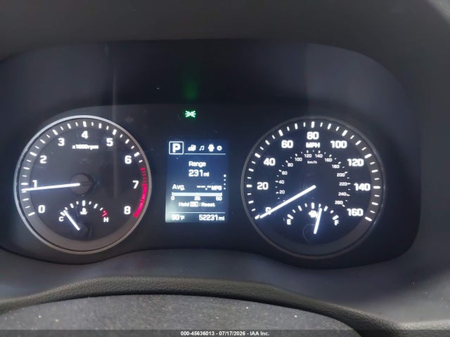 KM8J23A41JU656215 Hyundai TUCSON SE