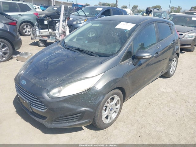 Ford FIESTA SE 2015 3FADP4EJ4FM225197 Image 2