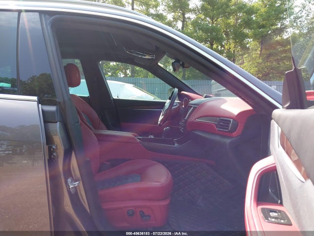 Продажа на аукционе авто 2017 Maserati Levante, vin: ZN661XUL8HX231234, номер лота: 45636183