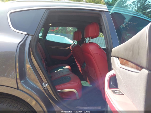 Продажа на аукционе авто 2017 Maserati Levante, vin: ZN661XUL8HX231234, номер лота: 45636183