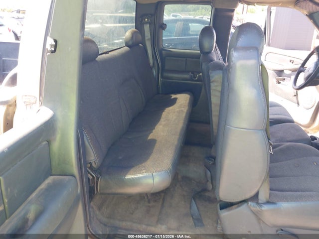 2002 Chevrolet Silverado 1500 მანქანა იყიდება აუქციონზე, vin: 2GCEC19V321103258, აუქციონის ნომერი: 45636217