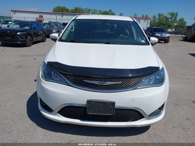 45636244 :رقم المزاد ، 2C4RC1BG8HR796030 vin ، 2017 Chrysler Pacifica Touring Plus مزاد بيع