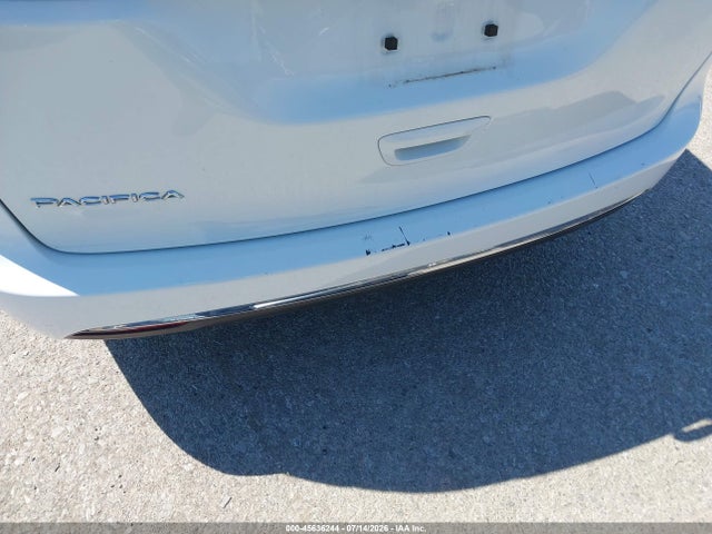 45636244 :رقم المزاد ، 2C4RC1BG8HR796030 vin ، 2017 Chrysler Pacifica Touring Plus مزاد بيع