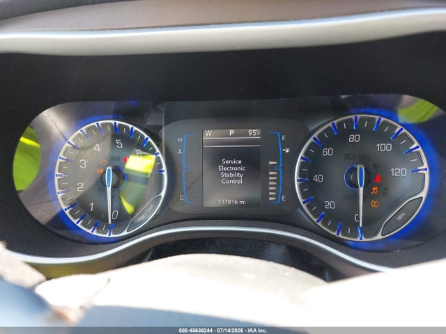45636244 :رقم المزاد ، 2C4RC1BG8HR796030 vin ، 2017 Chrysler Pacifica Touring Plus مزاد بيع