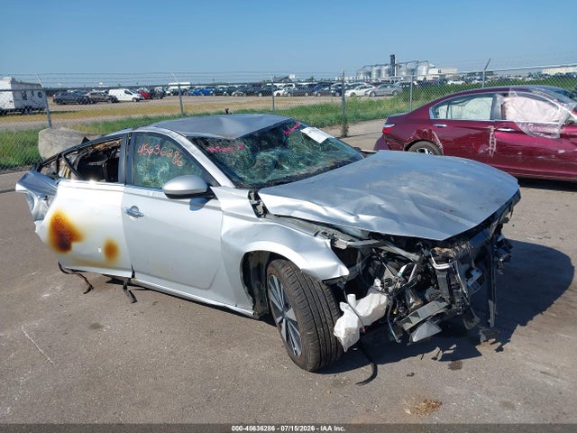 Продаж на аукціоні авто 2021 Nissan Altima Sv Intelligent Awd, vin: 1N4BL4DW0MN395012, номер лоту: 45636286