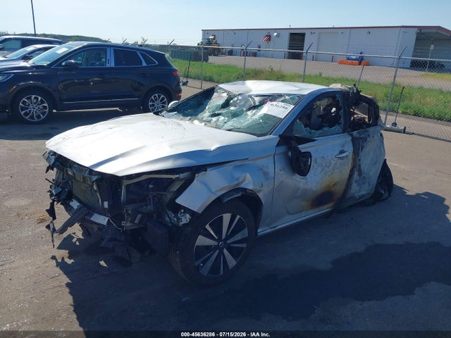 Продаж на аукціоні авто 2021 Nissan Altima Sv Intelligent Awd, vin: 1N4BL4DW0MN395012, номер лоту: 45636286