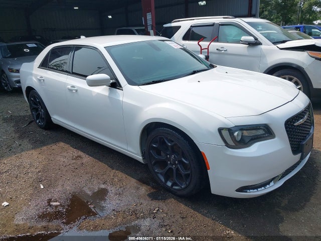 2019 Chrysler 300 მანქანა იყიდება აუქციონზე, vin: 2C3CCABGXKH516129, აუქციონის ნომერი: 45636371