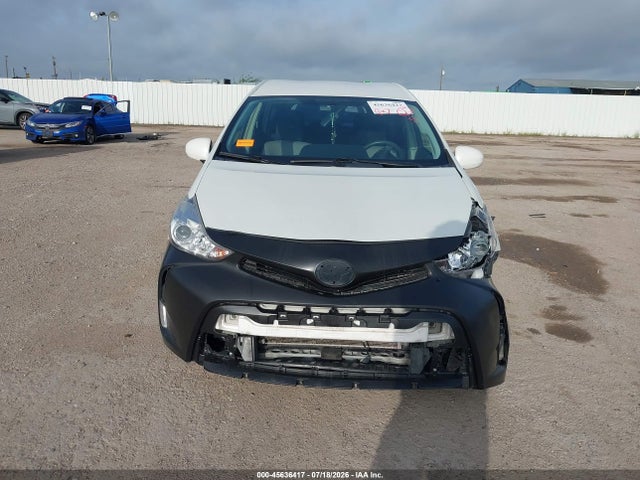 45636417 :رقم المزاد ، JTDZN3EU5GJ055392 vin ، 2016 Toyota Prius V Three مزاد بيع