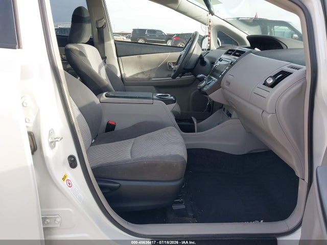 45636417 :رقم المزاد ، JTDZN3EU5GJ055392 vin ، 2016 Toyota Prius V Three مزاد بيع