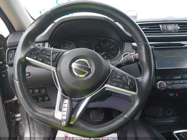 45636480 :رقم المزاد ، 5N1AT2MV6HC794263 vin ، 2017 Nissan Rogue Sv مزاد بيع