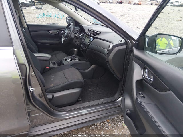 45636480 :رقم المزاد ، 5N1AT2MV6HC794263 vin ، 2017 Nissan Rogue Sv مزاد بيع