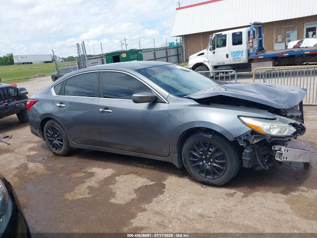 2017 Nissan Altima 2.5 S მანქანა იყიდება აუქციონზე, vin: 1N4AL3AP9HN358212, აუქციონის ნომერი: 45636491