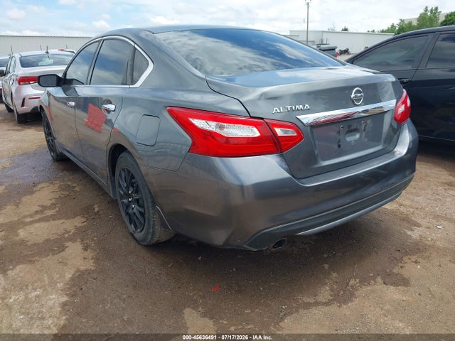 2017 Nissan Altima 2.5 S მანქანა იყიდება აუქციონზე, vin: 1N4AL3AP9HN358212, აუქციონის ნომერი: 45636491