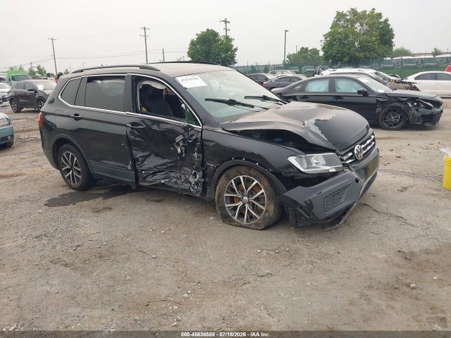 Aukcja sprzedaży 2019 Volkswagen Tiguan 2.0t Se/2.0t Sel/2.0t Sel R-line/2.0t Sel R-line Black, vin: 3VV2B7AX1KM119975, numer aukcji: 45636588