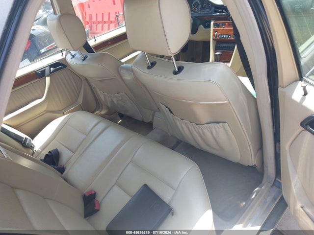 Продаж на аукціоні авто 1992 Mercedes-benz 300 E, vin: WDBEA30E6NB613038, номер лоту: 45636589