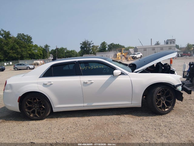 Продаж на аукціоні авто 2015 Chrysler 300 Limited, vin: 2C3CCAAG3FH872171, номер лоту: 45636595