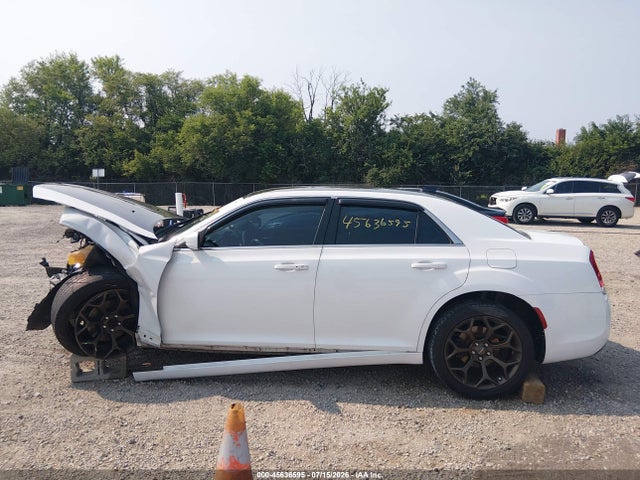 Продаж на аукціоні авто 2015 Chrysler 300 Limited, vin: 2C3CCAAG3FH872171, номер лоту: 45636595