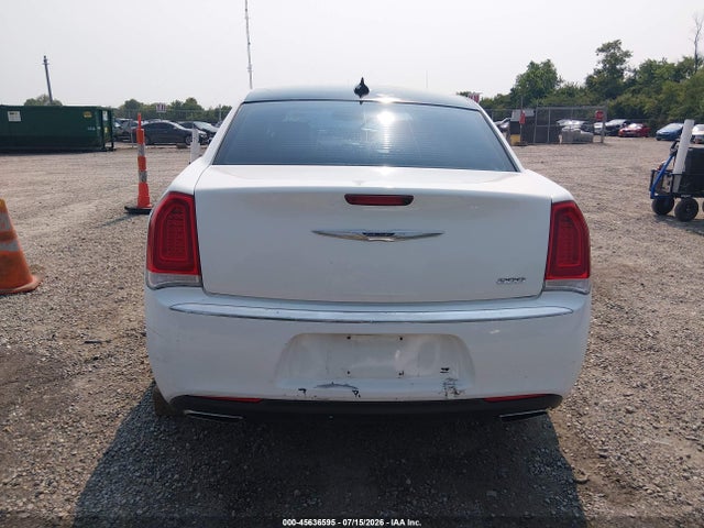 Продаж на аукціоні авто 2015 Chrysler 300 Limited, vin: 2C3CCAAG3FH872171, номер лоту: 45636595