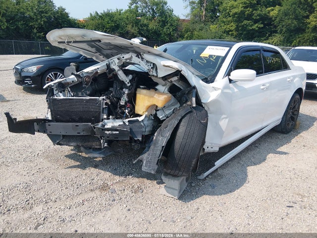 Продаж на аукціоні авто 2015 Chrysler 300 Limited, vin: 2C3CCAAG3FH872171, номер лоту: 45636595