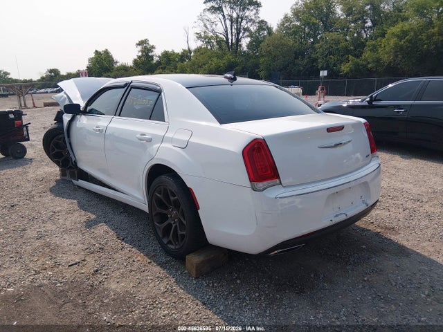 Продаж на аукціоні авто 2015 Chrysler 300 Limited, vin: 2C3CCAAG3FH872171, номер лоту: 45636595