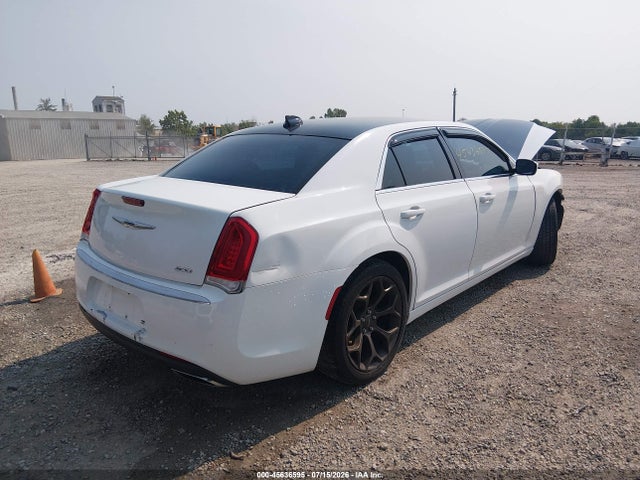 Продаж на аукціоні авто 2015 Chrysler 300 Limited, vin: 2C3CCAAG3FH872171, номер лоту: 45636595