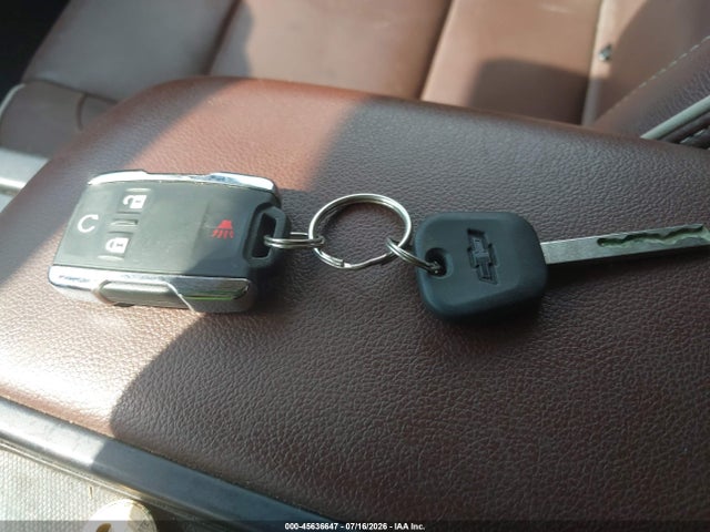 Продаж на аукціоні авто 2015 Chevrolet Silverado 1500 High Country, vin: 3GCUKTEC8FG399096, номер лоту: 45636647