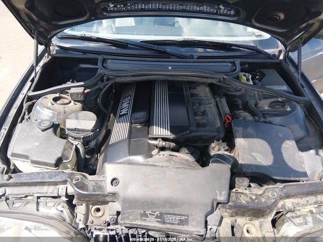 45636679 :رقم المزاد ، WBAEV53413KM28412 vin ، 2003 Bmw 3 Series 330i مزاد بيع
