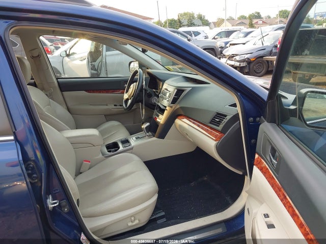 45636687 :رقم المزاد ، 4S4BRDKCXA2379877 vin ، 2010 Subaru Outback 3.6r Limited مزاد بيع