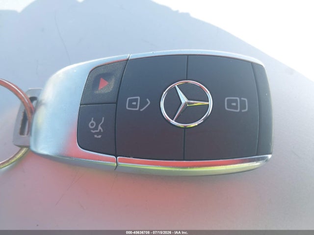 2021 Mercedes-benz C 300 Sedan მანქანა იყიდება აუქციონზე, vin: W1KWF8DB1MR652085, აუქციონის ნომერი: 45636708