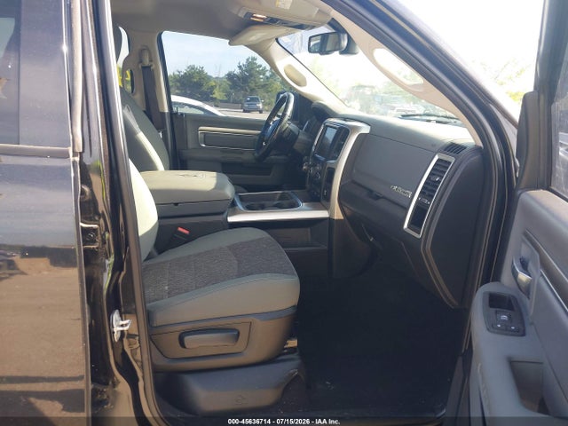 45636714 :رقم المزاد ، 1C6RR7LM1HS875034 vin ، 2017 Ram 1500 Big Horn  4x4 5'7 Box مزاد بيع