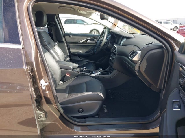 2018 Infiniti Qx30 Luxury მანქანა იყიდება აუქციონზე, vin: SJKCH5CR8JA056368, აუქციონის ნომერი: 45636752