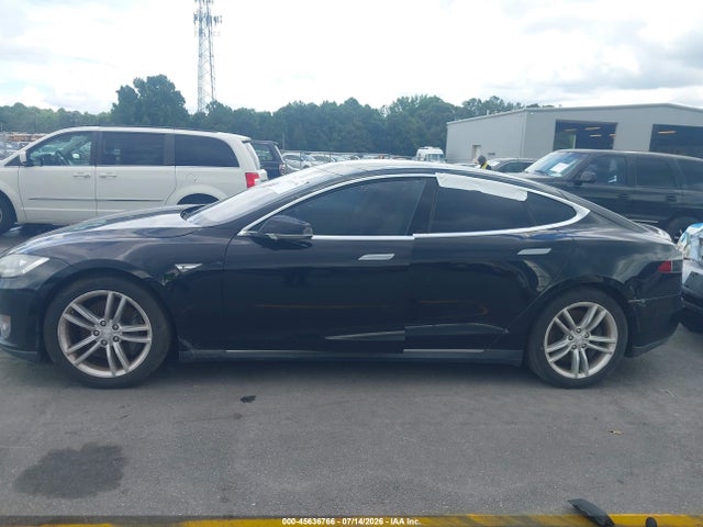 45636766 :رقم المزاد ، 5YJSA1H16EFP45613 vin ، 2014 Tesla Model S P85 مزاد بيع