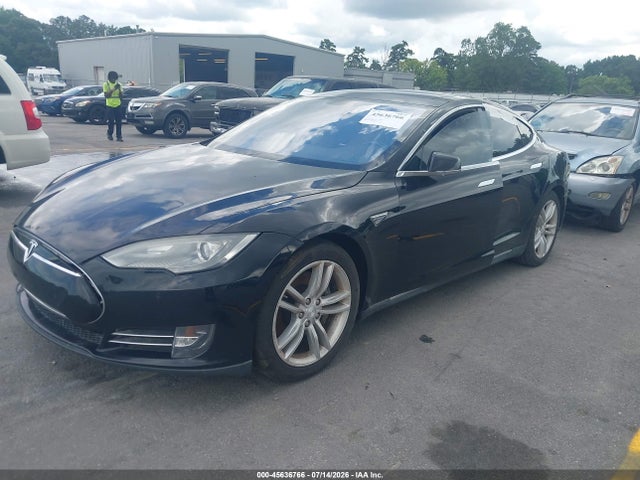 45636766 :رقم المزاد ، 5YJSA1H16EFP45613 vin ، 2014 Tesla Model S P85 مزاد بيع