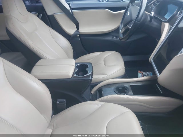 45636766 :رقم المزاد ، 5YJSA1H16EFP45613 vin ، 2014 Tesla Model S P85 مزاد بيع
