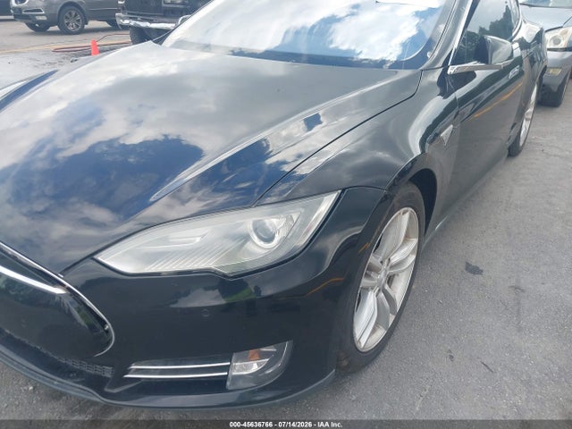 45636766 :رقم المزاد ، 5YJSA1H16EFP45613 vin ، 2014 Tesla Model S P85 مزاد بيع