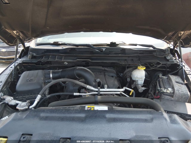 45636867 :رقم المزاد ، 1C6RR7KT6KS508937 vin ، 2019 Ram 1500 Classic Express  4x4 5'7 Box مزاد بيع
