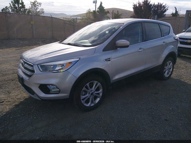 Ford ESCAPE SE 2017 1FMCU9GD2HUE18588 Image 2