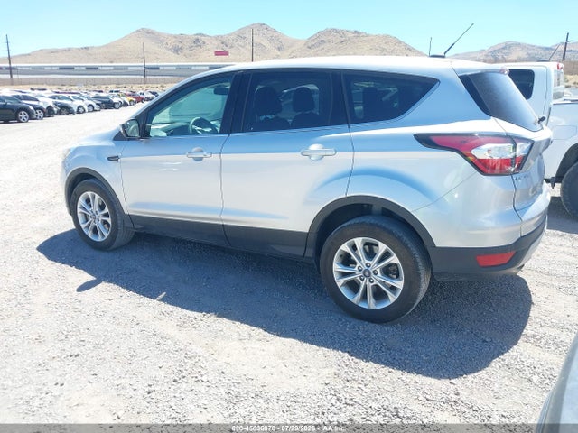 Ford ESCAPE SE 2017 1FMCU9GD2HUE18588 Image 3