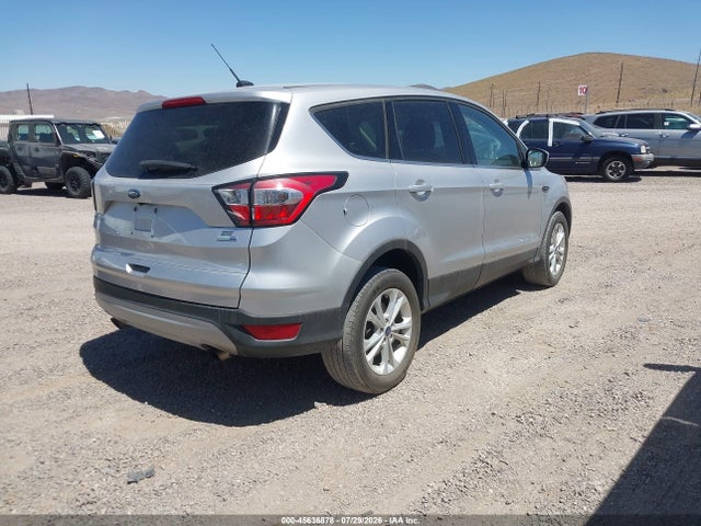 Ford ESCAPE SE 2017 1FMCU9GD2HUE18588 Image 4
