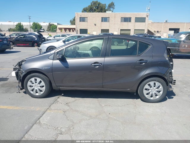 Toyota Prius C One 2014 JTDKDTB36E1575212 Image 14