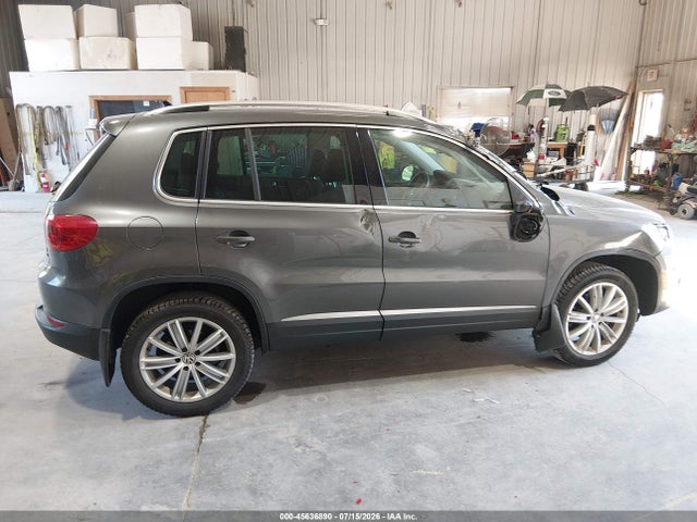 2016 Volkswagen Tiguan Se მანქანა იყიდება აუქციონზე, vin: WVGBV7AXXGW522927, აუქციონის ნომერი: 45636890