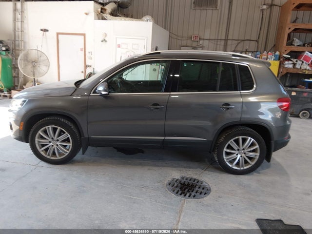 2016 Volkswagen Tiguan Se მანქანა იყიდება აუქციონზე, vin: WVGBV7AXXGW522927, აუქციონის ნომერი: 45636890