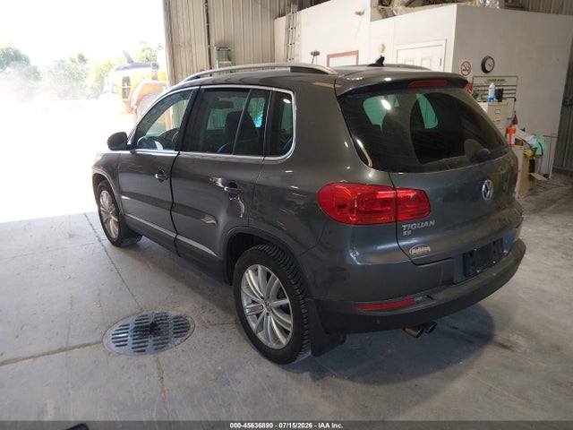 2016 Volkswagen Tiguan Se მანქანა იყიდება აუქციონზე, vin: WVGBV7AXXGW522927, აუქციონის ნომერი: 45636890