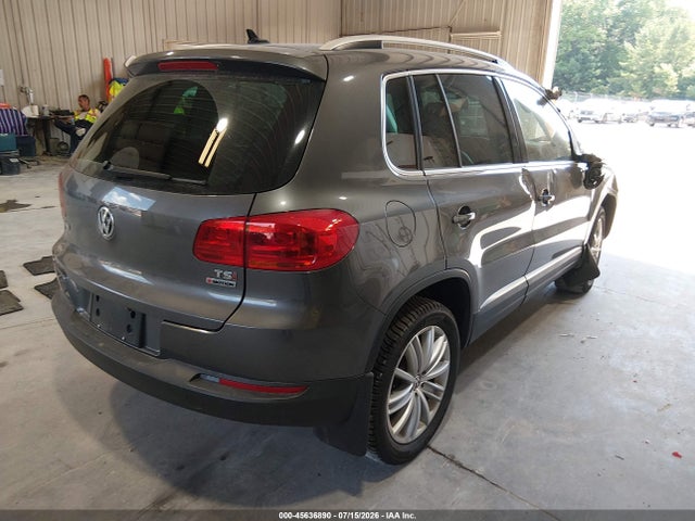 2016 Volkswagen Tiguan Se მანქანა იყიდება აუქციონზე, vin: WVGBV7AXXGW522927, აუქციონის ნომერი: 45636890