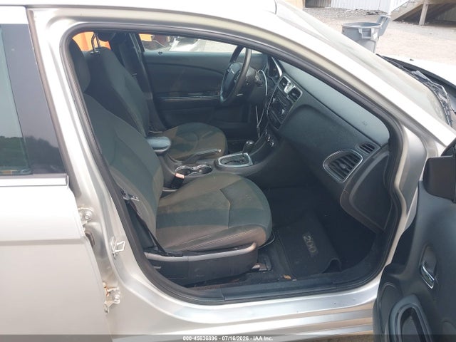 Продаж на аукціоні авто 2011 Chrysler 200 Lx, vin: 1C3BC4FB7BN535398, номер лоту: 45636896