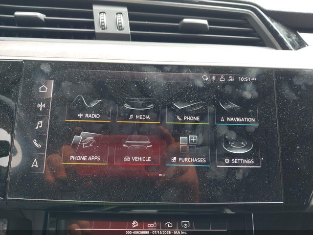 45636898 :رقم المزاد ، WA1LAAGE6KB008283 vin ، 2019 Audi E-tron Premium Plus مزاد بيع